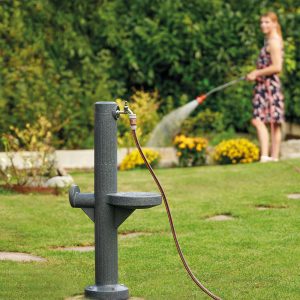 rwzt0041_foto_regenwassernutzung_zapfsaeule-premium-bewaesserung_04
